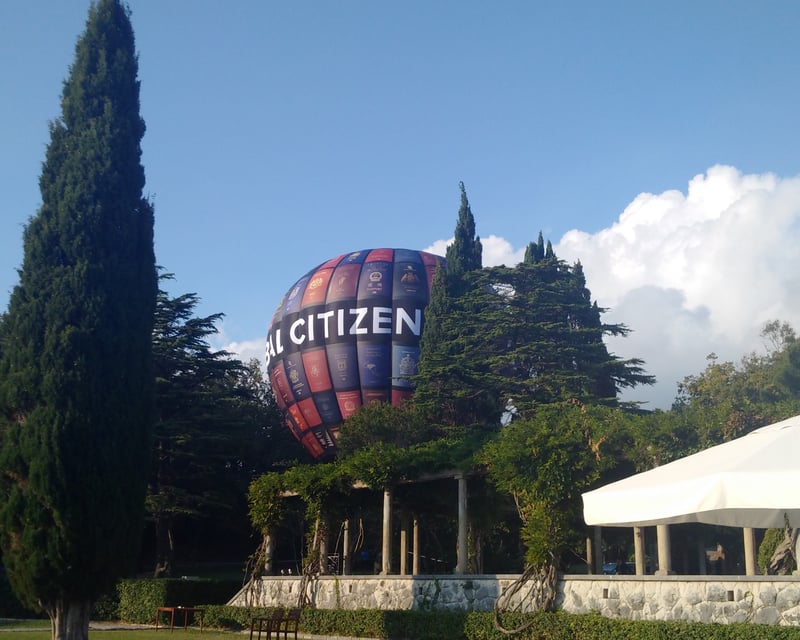 global-citizen-forum-montenegro-hot-air-baloon