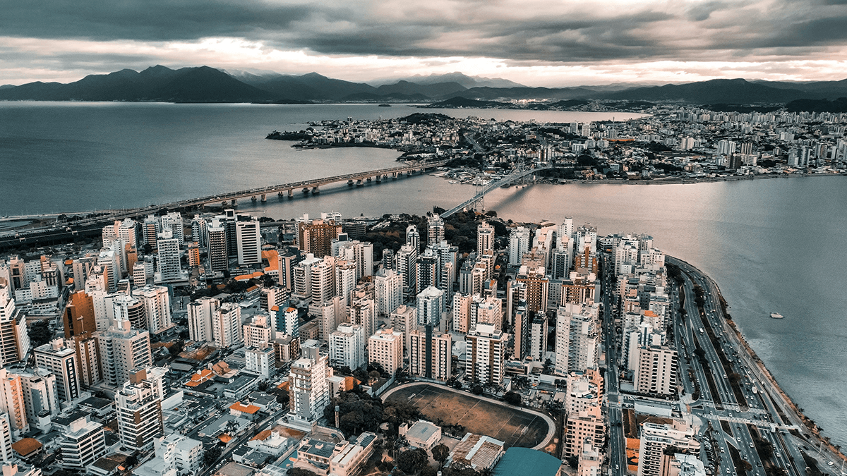Top 5 Reasons to Invest in Florianópolis Real Estate in 2024